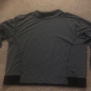 gray and black Nike dry fit